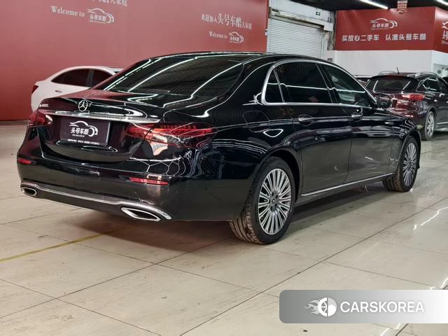 Mercedes-Benz E-class 2023 Черный из Китая, фото 4