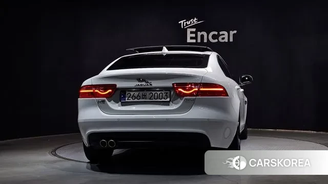 Jaguar XE id 3403113 из Кореи 14