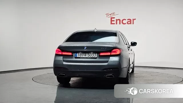 BMW 5 Series (G30) id 3462946 из Кореи 14