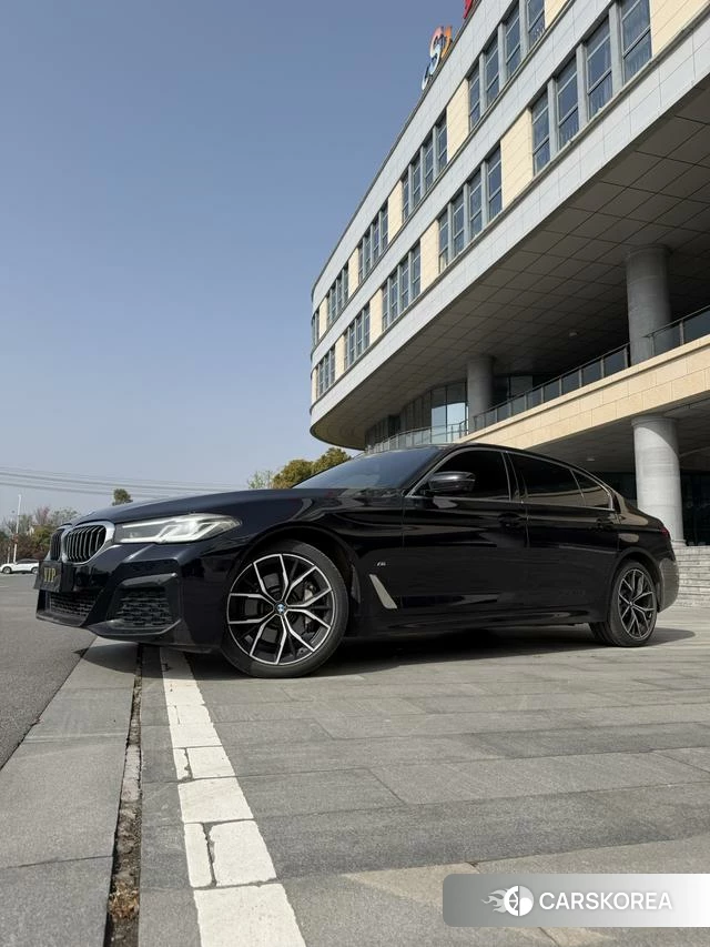 BMW 5 series id 4264866 из Китая 16