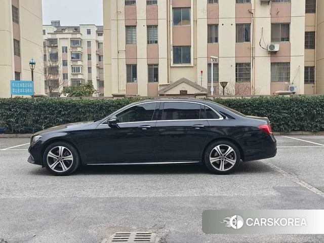 Mercedes-Benz E-class 2018 Черный из Китая, фото 4