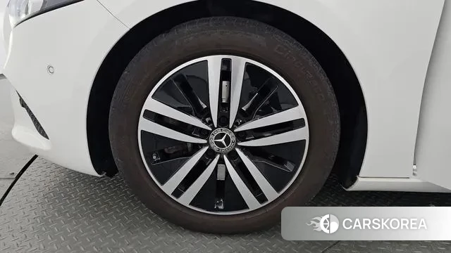 Mercedes-Benz A-Class W177 id 3671599 из Кореи 14