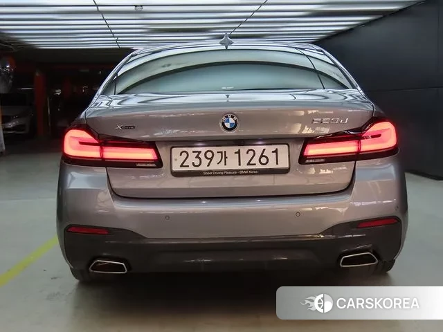 BMW 5 Series (G30) id 3533884 из Кореи 13