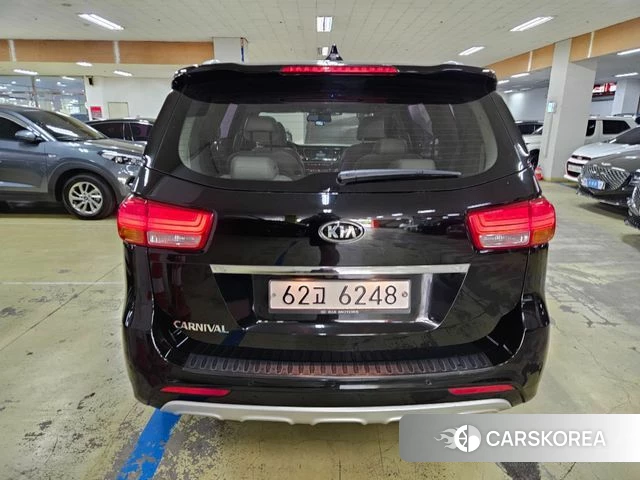 Kia All New Carnival id 4684613 из Кореи 14