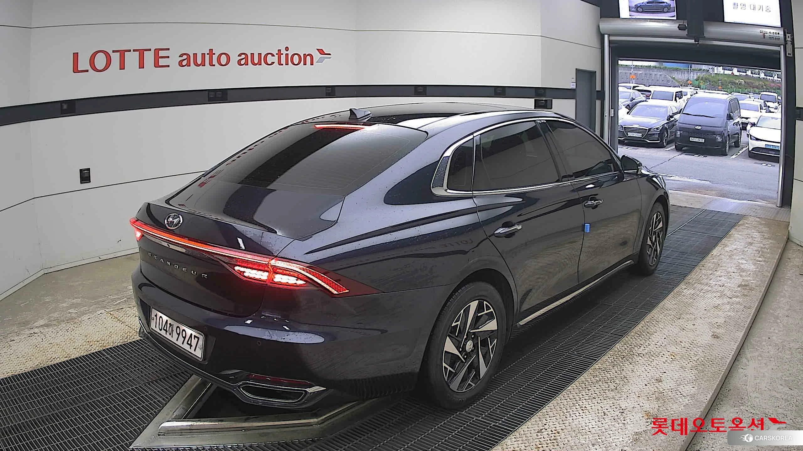 Hyundai Grandeur Hybrid id 4289424 из Кореи 31