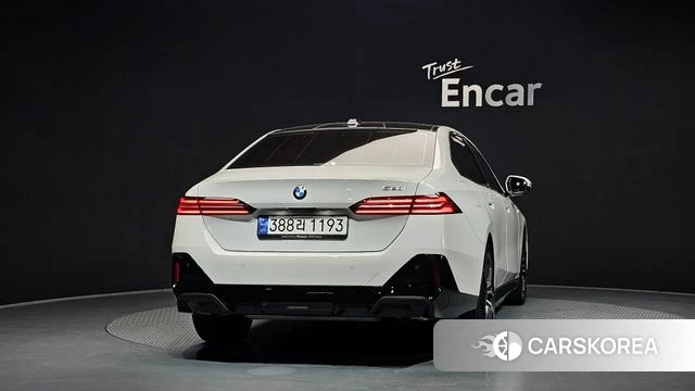 BMW 5 Series (G60) id 4635501 из Кореи 14
