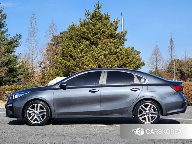 Kia Come New K3 id 3665830 из Кореи 14