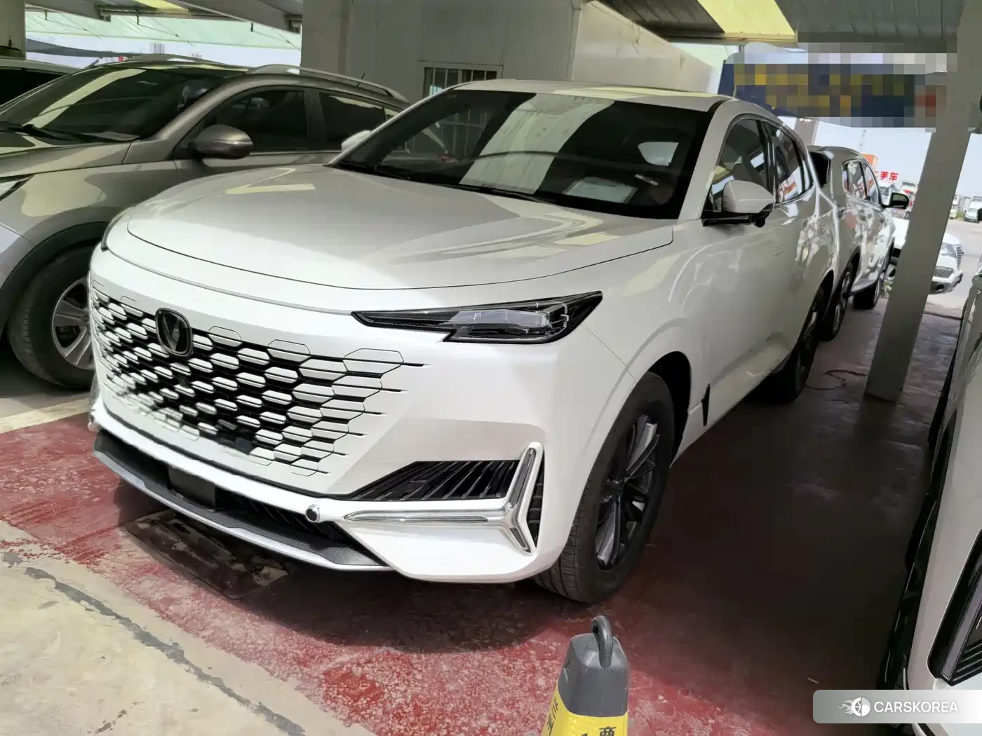 Chang'an UNI-K 2026 Белый из Китая, фото 4
