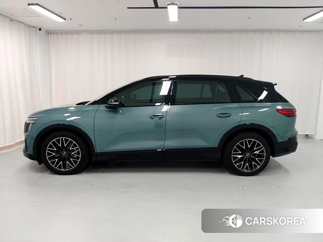 Audi Q5 e-tron id 4229209 из Китая 14