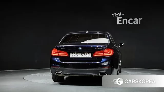 BMW 5 Series (G30) id 3439543 из Кореи 14