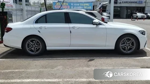 Mercedes-Benz E-Class W213 2023 Белый из Кореи, фото 6