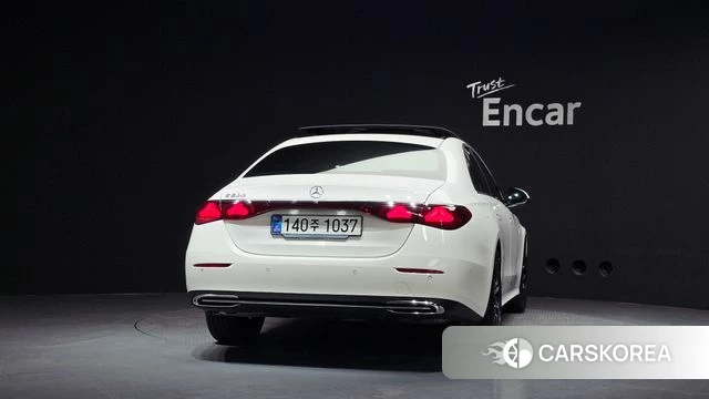 Mercedes-Benz E-Class W214 id 4669828 из Кореи 14