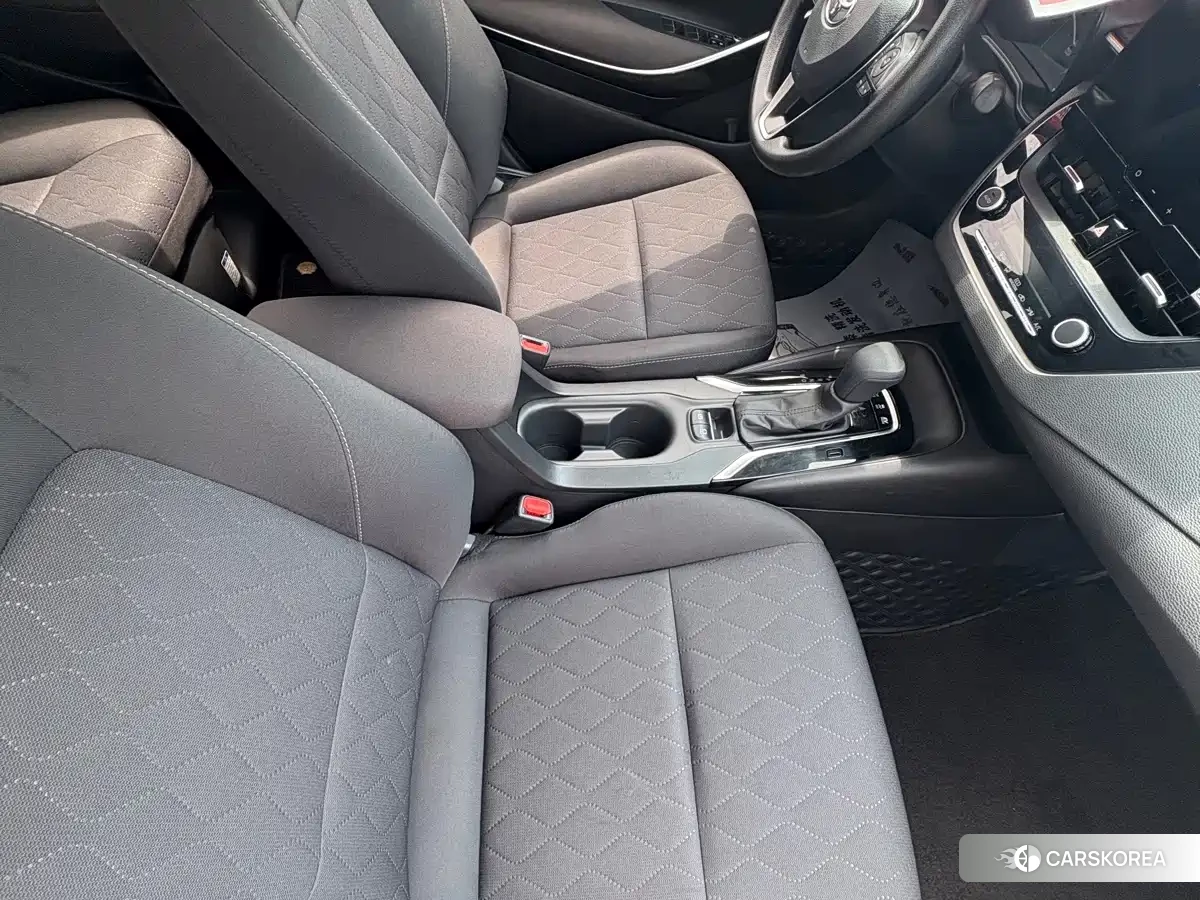 Toyota Corolla id 4655067 из Китая 10
