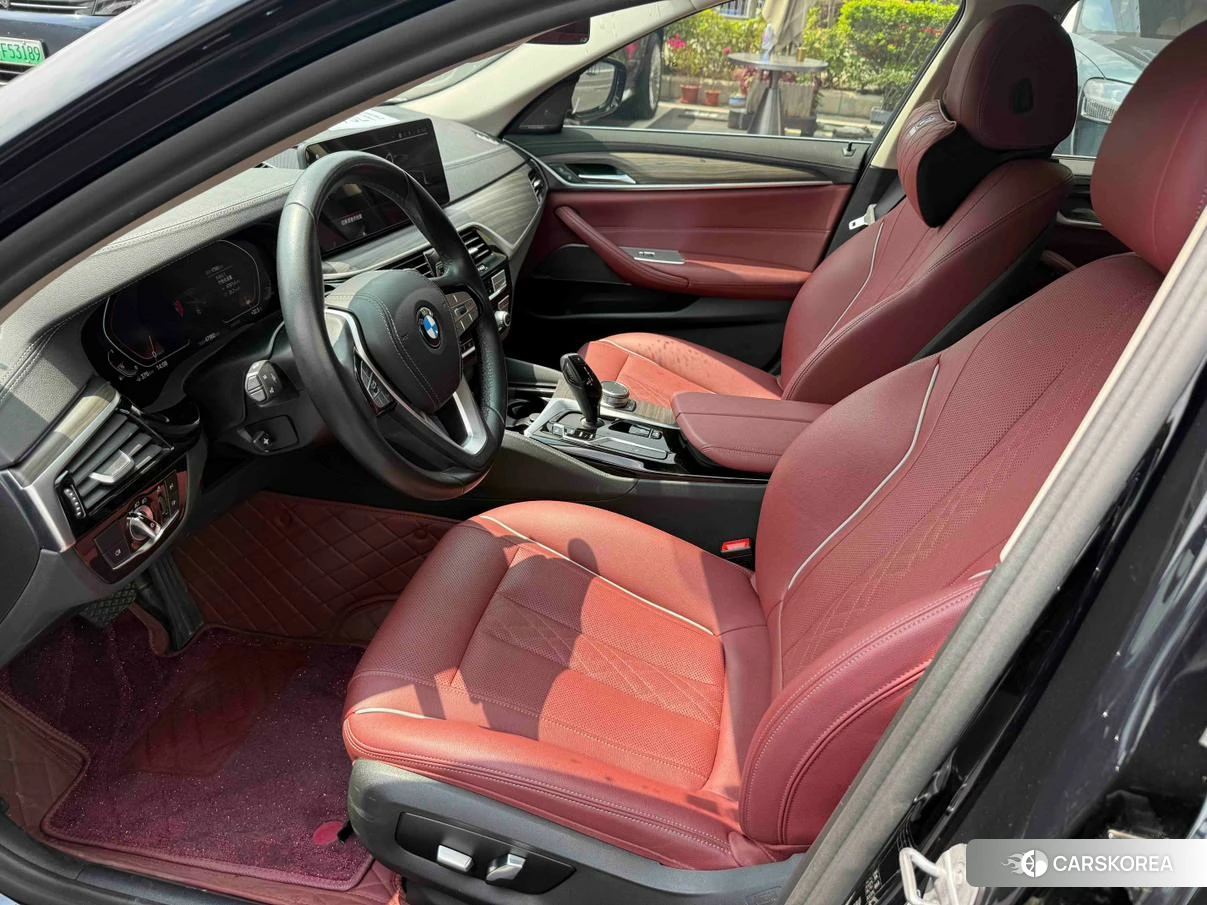 BMW 5 series 2023 Черный из Китая, фото 6