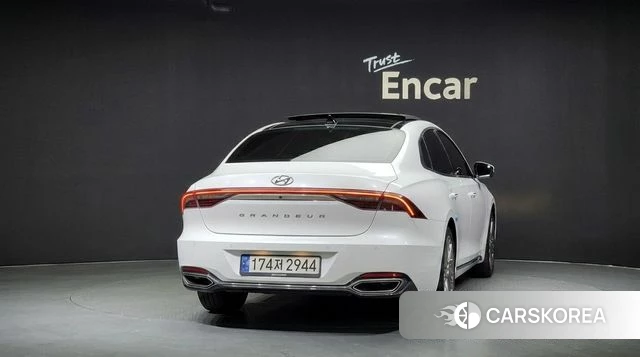 Hyundai The New Grandeur IG id 4245569 из Кореи 33