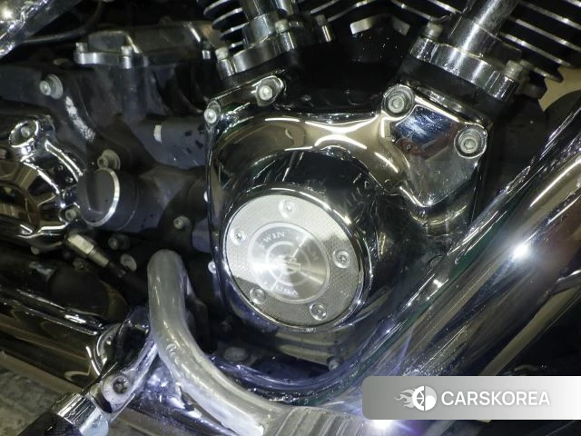 Engine photo