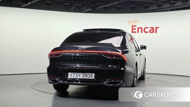 Hyundai The New Grandeur IG id 4642399 из Кореи 28