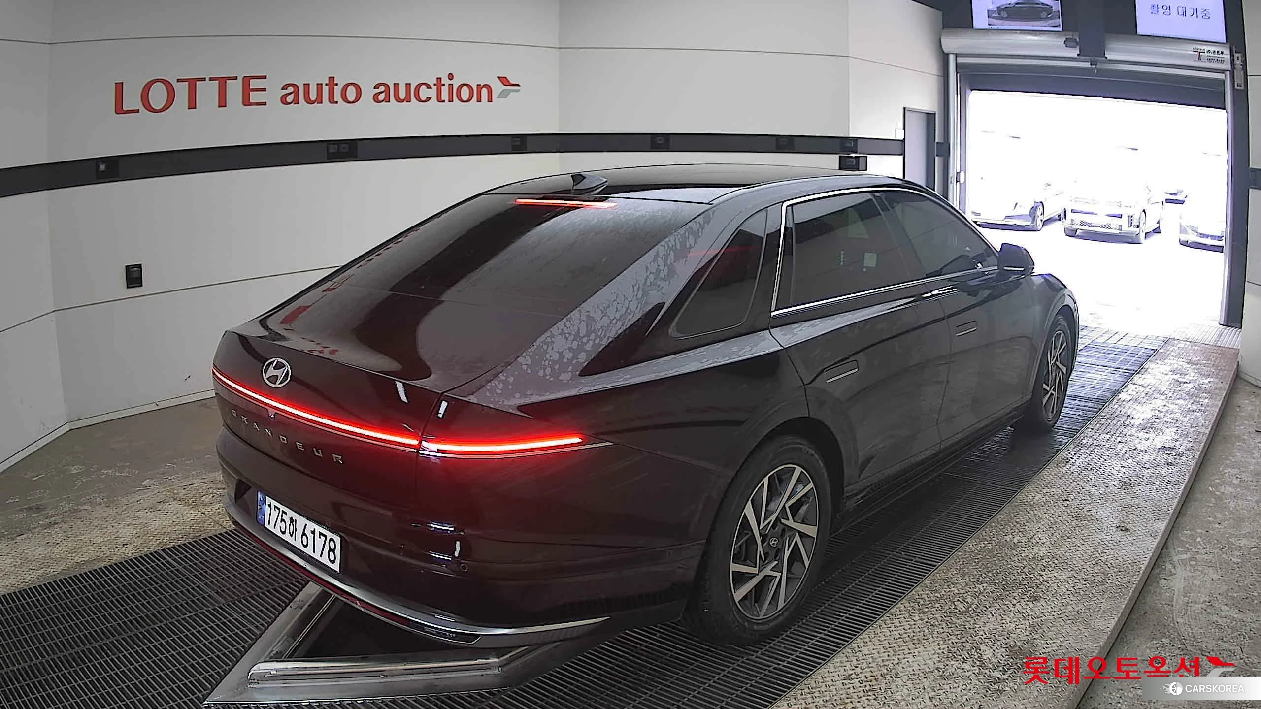 Hyundai Grandeur Hybrid id 3888320 из Кореи 31