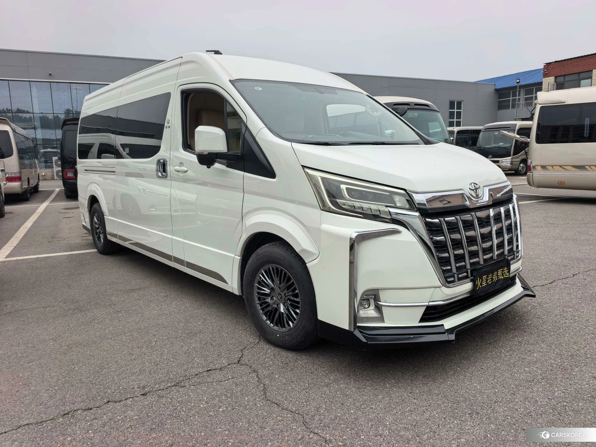 Toyota Hiace id 4455891 из Китая 17