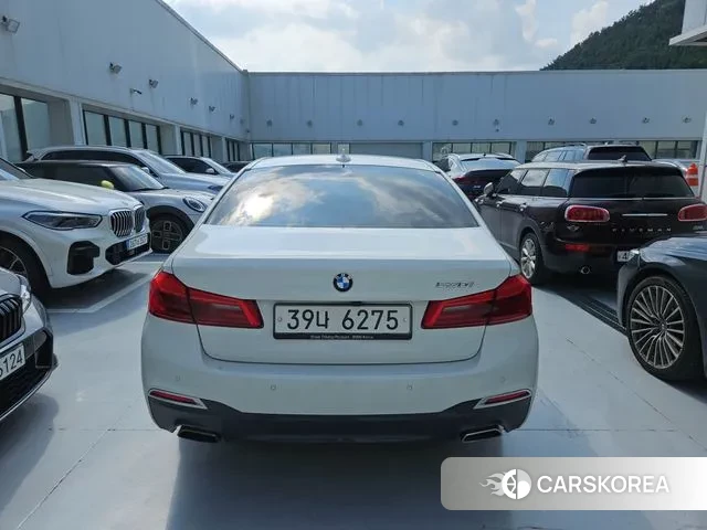 BMW 5 Series (G30) id 2997490 из Кореи 14