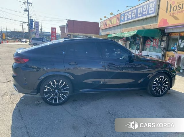 BMW X6 (G06) 2025 Черный из Кореи, фото 4