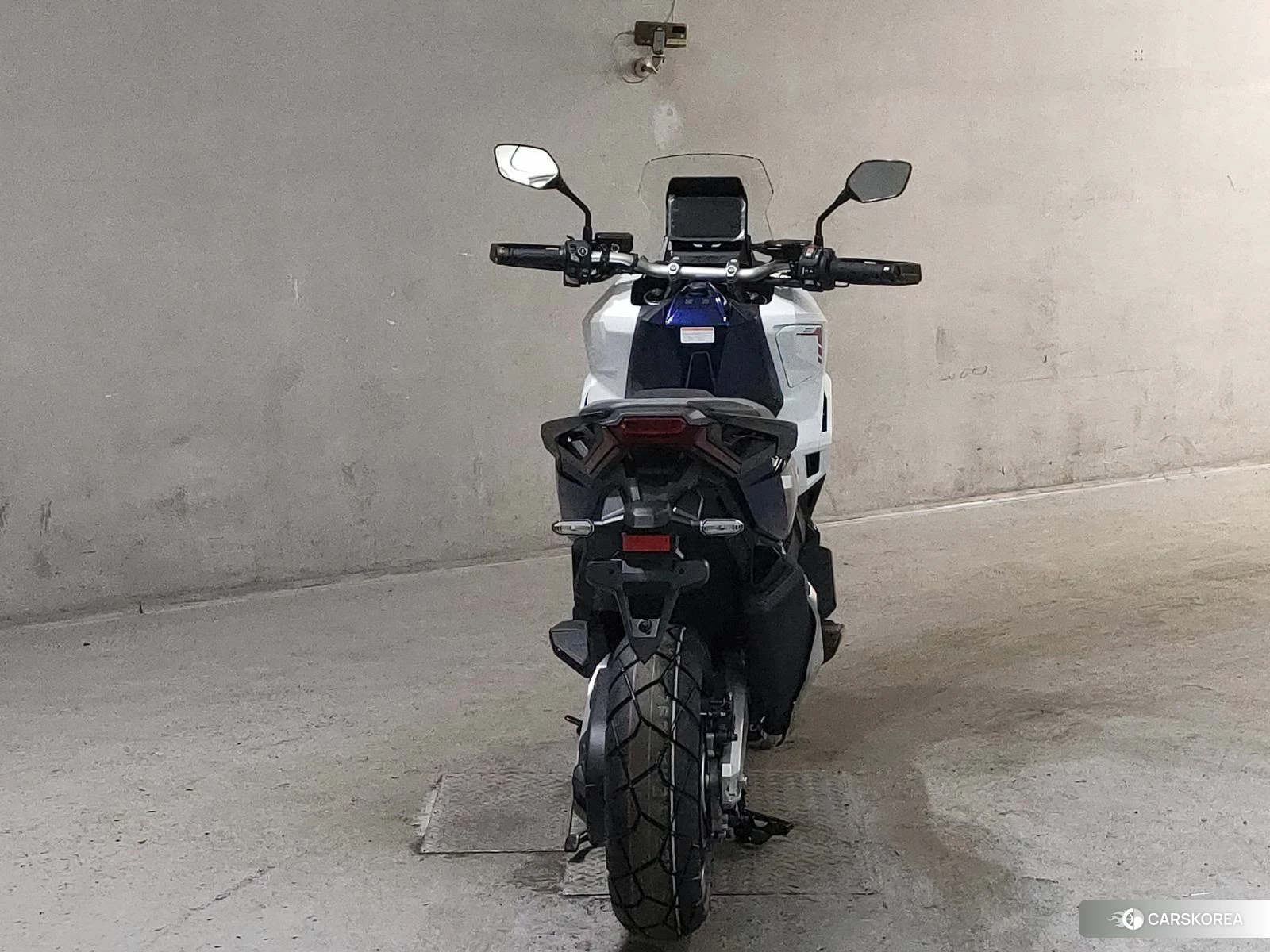 Проданный Honda X-ADV 750 2026 из Японии