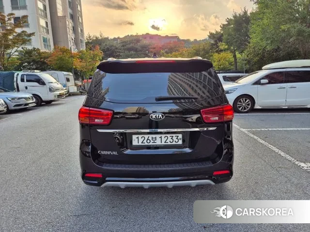 Kia The New Carnival id 3439285 из Кореи 14