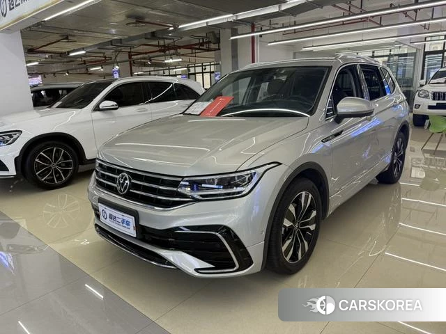 Volkswagen Tiguan L 2022 Шампань из Китая, фото 5