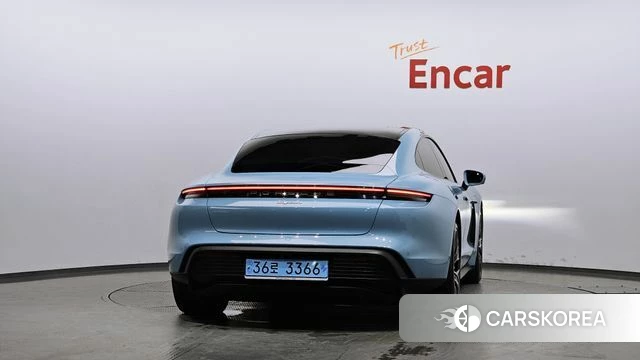 Porsche Taycan id 4528300 из Кореи 14