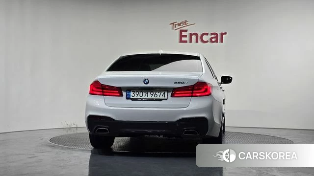 BMW 5 Series (G30) id 3936726 из Кореи 14