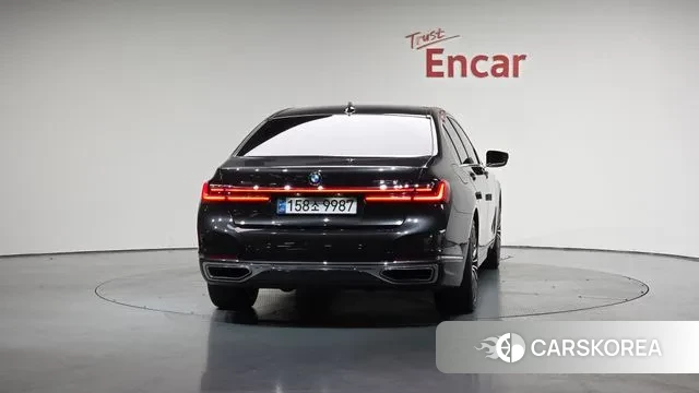 BMW 7 Series (G11) id 3307854 из Кореи 14