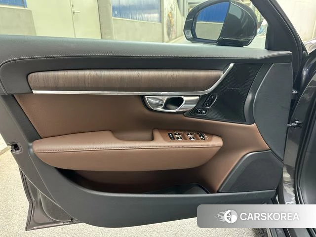 Volvo S90 2020 Темно-серый из Китая, фото 4