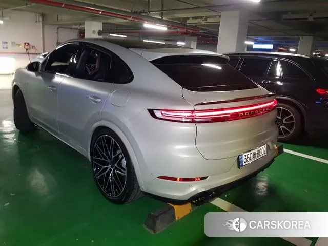 Porsche Cayenne (PO536) 2024 Белый из Кореи, фото 4