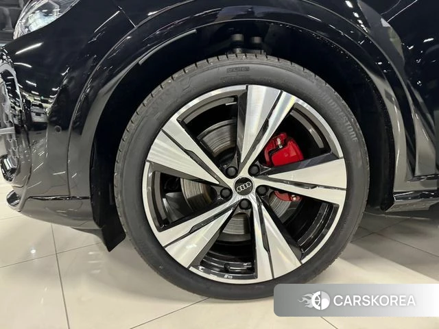 Audi Q5 (80A) id 4400177 из Кореи 11