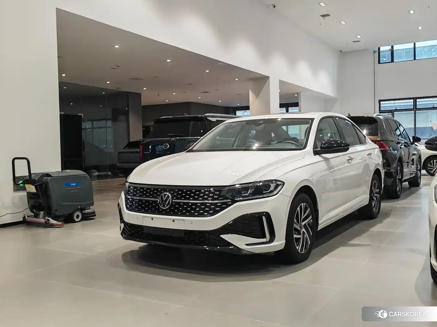 Volkswagen Lavida 2025 Белый из Китая, фото 4