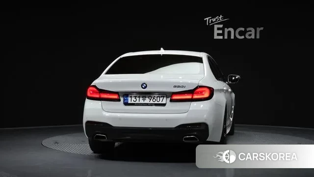 BMW 5 Series (G30) id 3597892 из Кореи 14