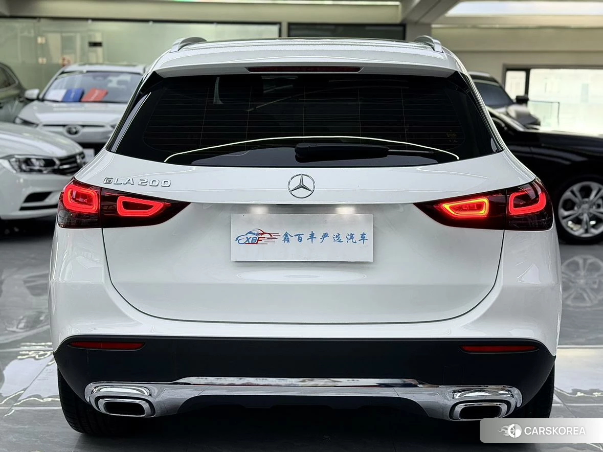 Mercedes-Benz GLA 2021 Белый из Китая, фото 6