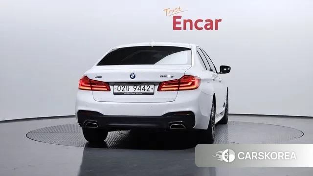 BMW 5 Series (G30) id 3773319 из Кореи 14