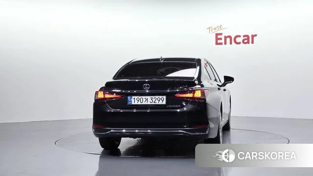 Lexus ES300h 7th generation id 4898646 из Кореи 28