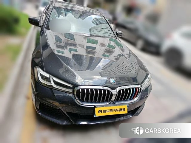 BMW 5 series 2023 Черный из Китая, фото 4
