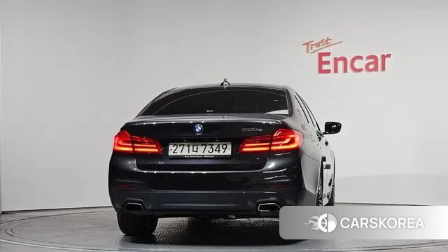 BMW 5 Series (G30) id 3598136 из Кореи 14