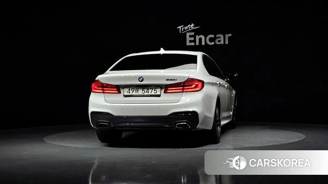 BMW 5 Series (G30) id 3834994 из Кореи 14