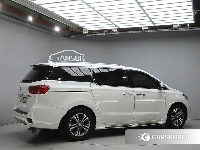 Kia The New Carnival id 3943010 из Кореи 14