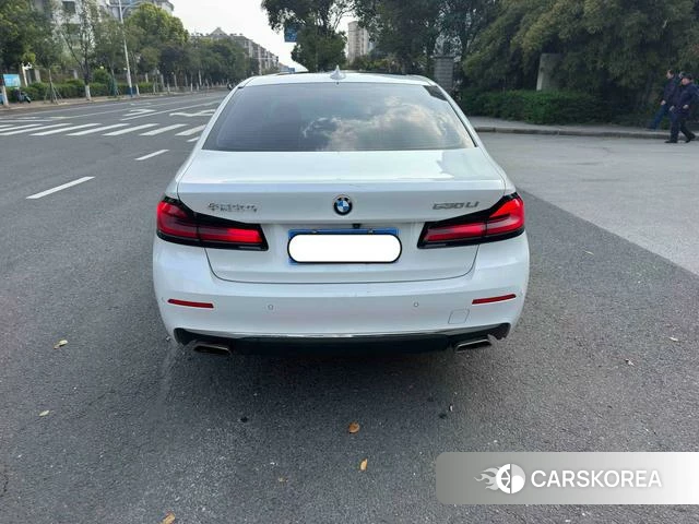 BMW 5 series 2022 Белый из Китая, фото 4