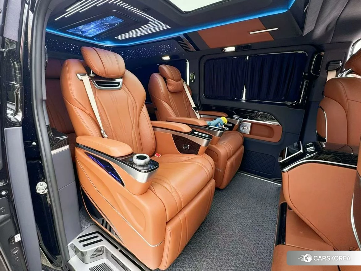 Mercedes-Benz V-class 2024 Черный из Китая, фото 4