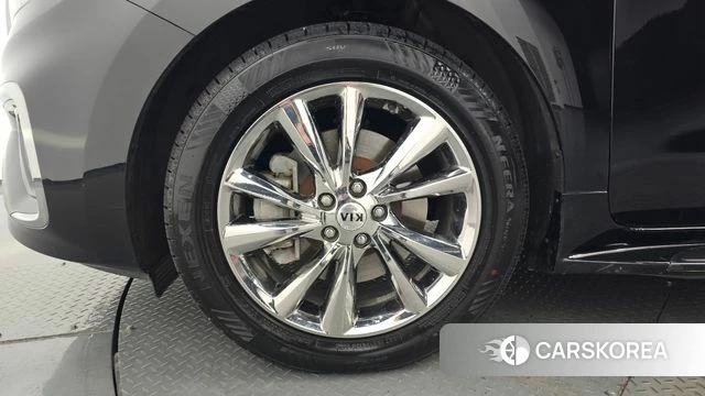 Kia The New Carnival id 3936912 из Кореи 14