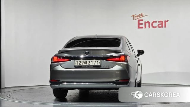Lexus ES300h 7th generation id 3826765 из Кореи 14