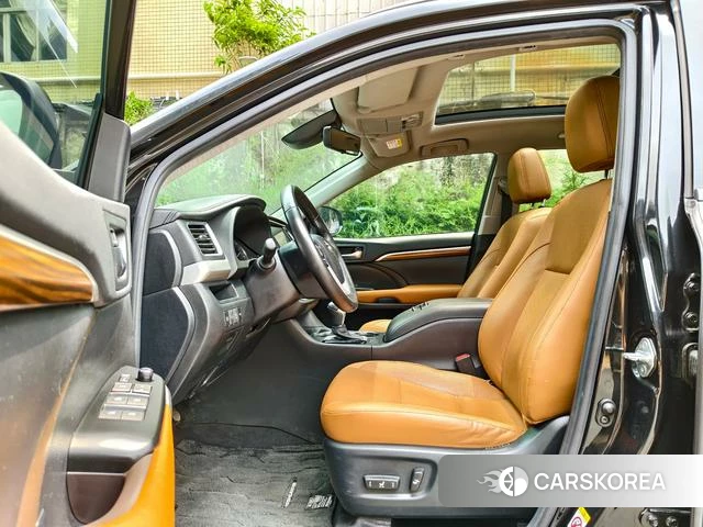 Toyota Highlander 2022 Черный из Китая, фото 4