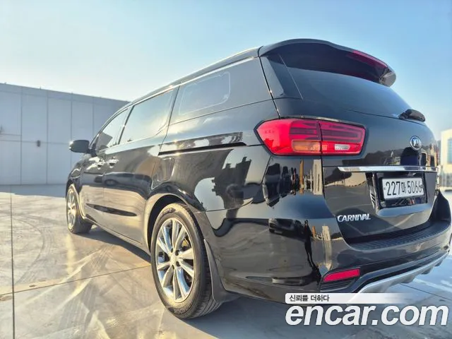 Kia The New Carnival id 2446936 из Кореи 14