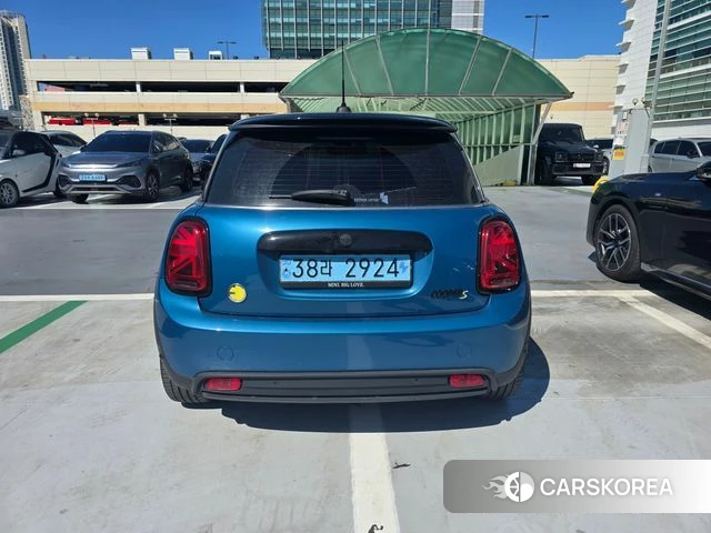 Mini Cooper Electric id 4494309 из Кореи 7